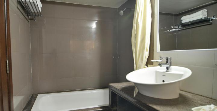 Ambience Executive Hotel Pimpri-Chinchwad Exterior foto