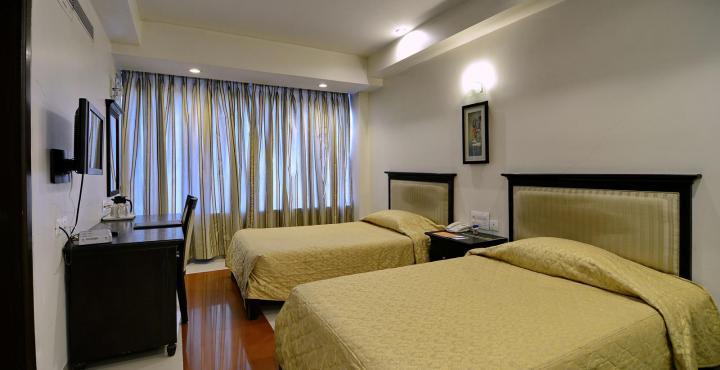 Ambience Executive Hotel Pimpri-Chinchwad Exterior foto