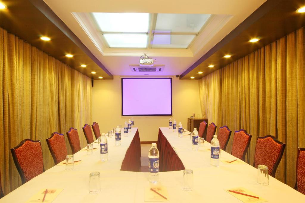 Ambience Executive Hotel Pimpri-Chinchwad Negócio foto