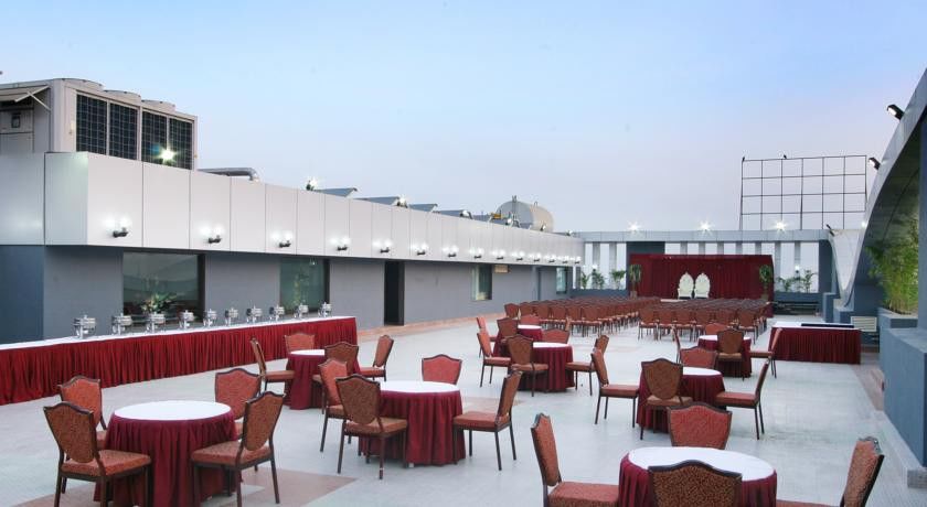 Ambience Executive Hotel Pimpri-Chinchwad Exterior foto