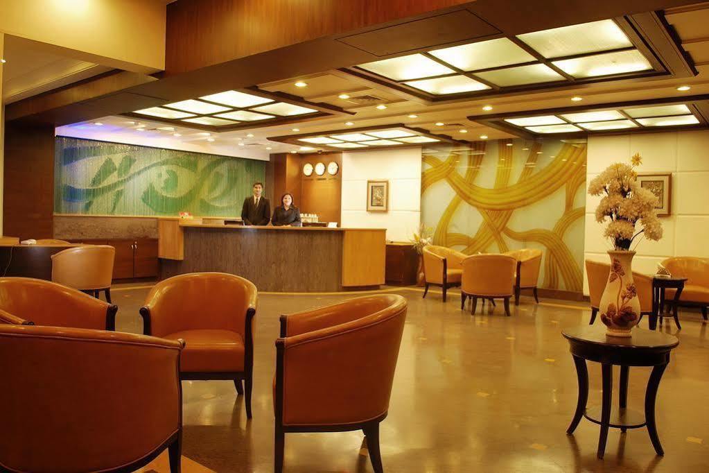 Ambience Executive Hotel Pimpri-Chinchwad Exterior foto